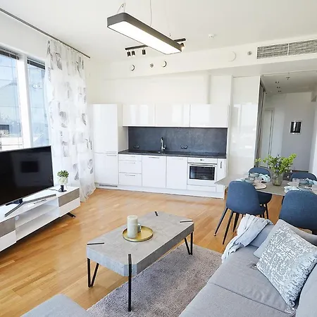 Skyscraper Seaview Apartment