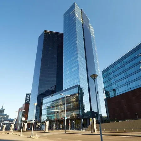 Skyscraper Seaview Apartment *