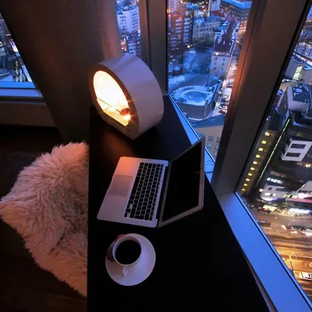 Skyscraper Seaview Apartment