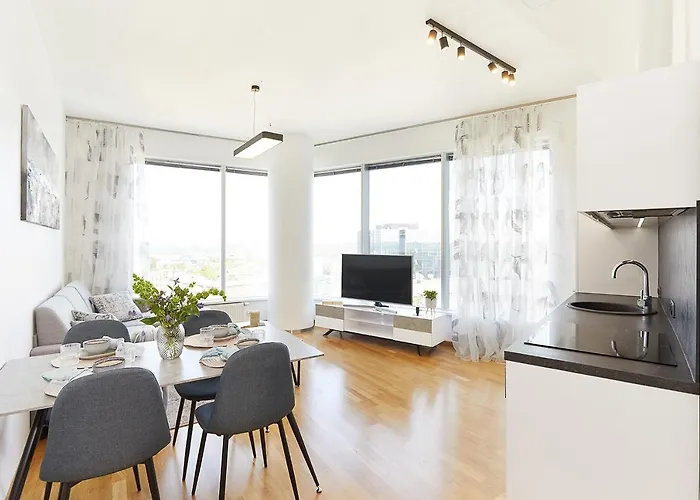 Skyscraper Seaview Apartment