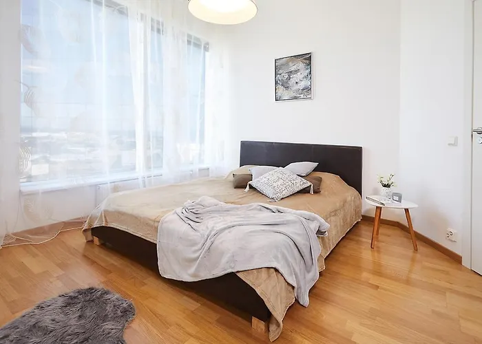 Skyscraper Seaview Apartman