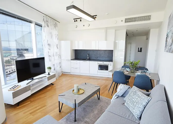 Skyscraper Seaview Apartman