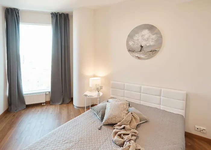 Skyscraper Seaview Apartman