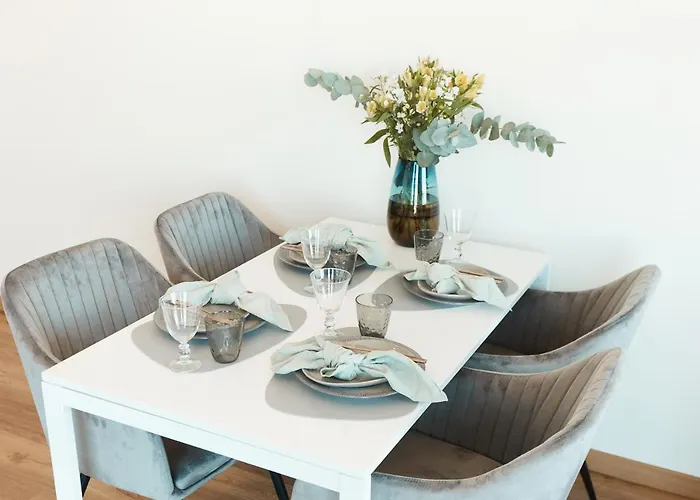 Skyscraper Seaview *